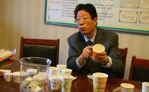 1461762492234262.jpg 中国环保第一人,董金狮.jpg