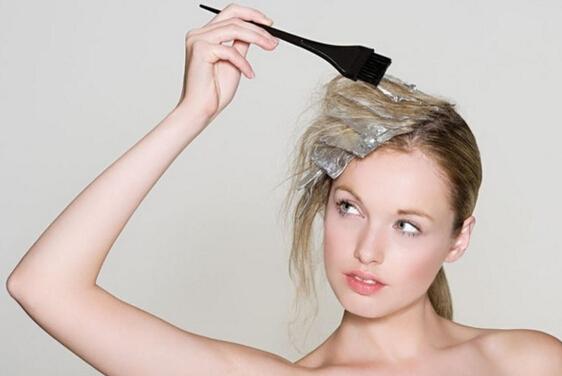 一支唇膏从头到脚都能用 快给我来一打！