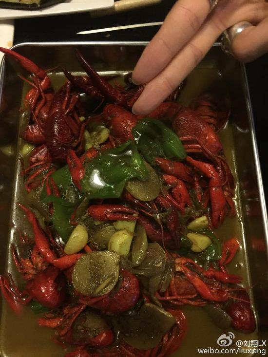 刘翔微博晒美食