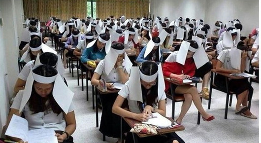 泰国考生戴“防作弊帽”