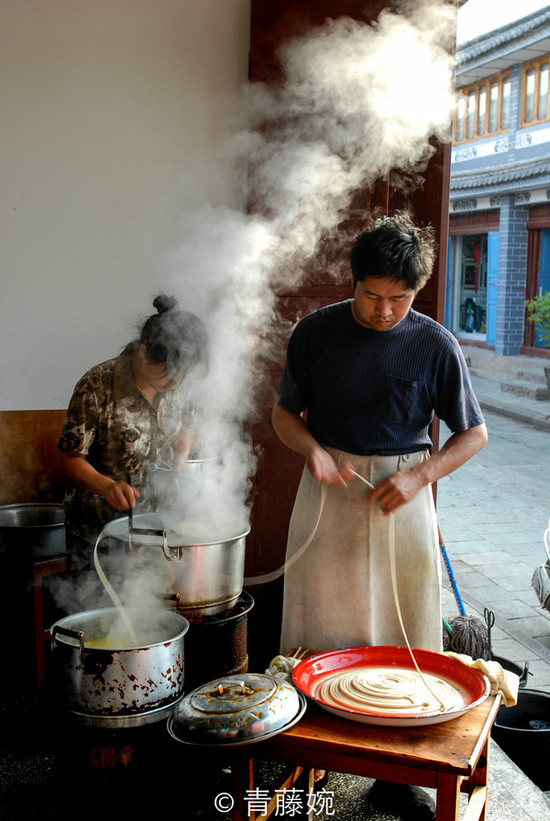 云南大理 扯不断情缘的巍山一根面