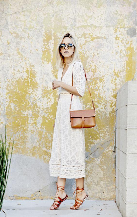 今天穿什么：迄今为止还没见过谁穿蕾丝裙好看呢