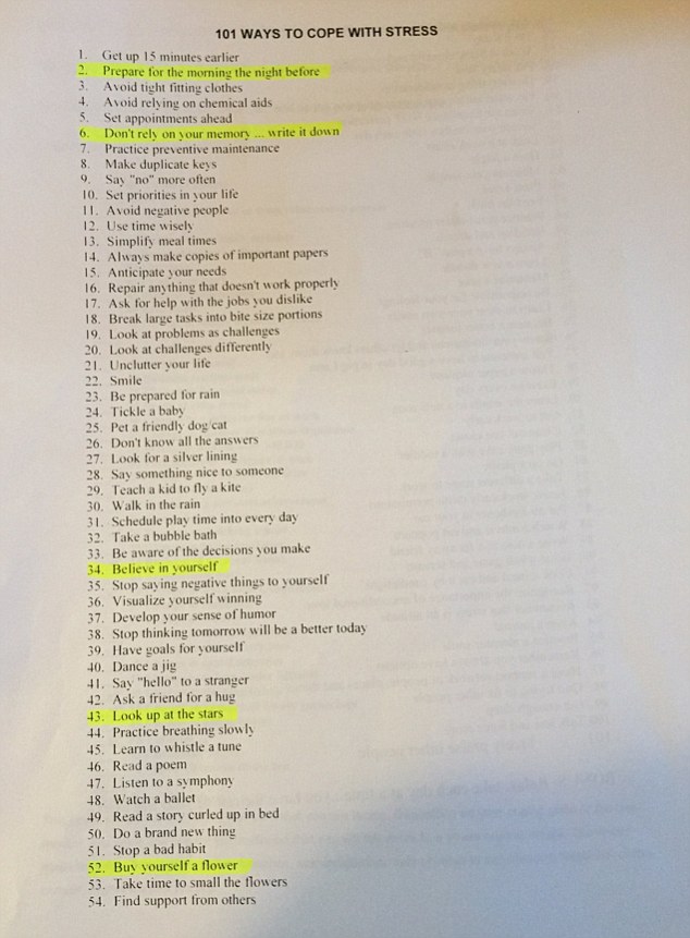 美高中教师向学生传授101条解压秘方走红网络