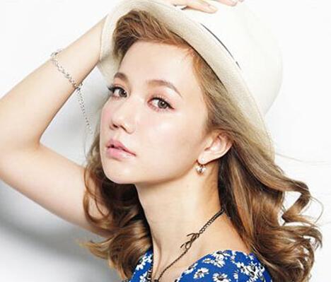 不饱和，你们的水果唇色老是不够嫩