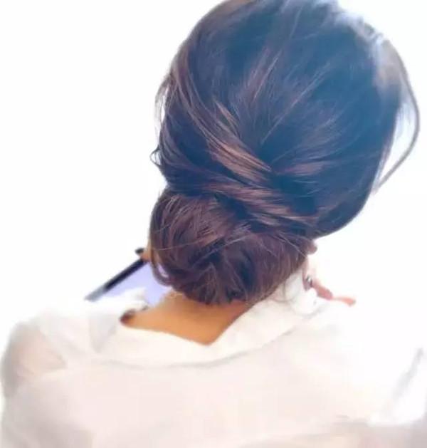 法式起床头 介于慵懒与妩媚之间的悠然自得