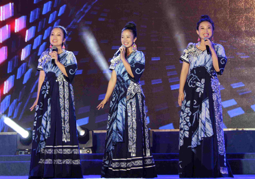 获得二等奖的湖南扎扎朵组合 翟鹏摄.jpg