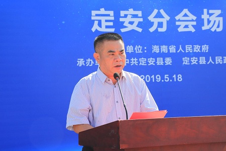 陈亮副县长1.jpg
