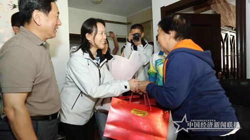 看望马春香 (3).jpg