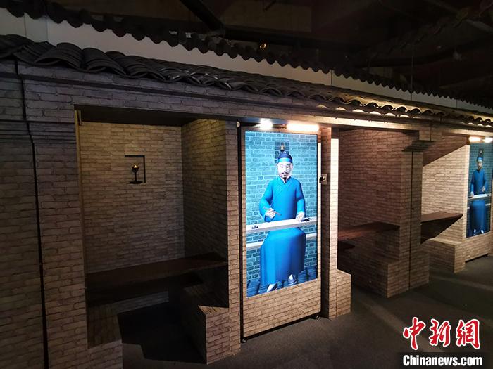 展览现场还原的考棚。a target='_blank' href='http://www.chinanews.com/' 中新网/a记者 宋宇晟 摄 展览现场还原的考棚。a target='_blank' href='http://www.chinanews.com/' 中新网/a记者 宋宇晟 摄