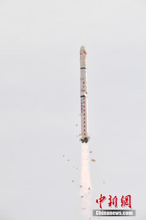 图为发射现场。汪江波 摄