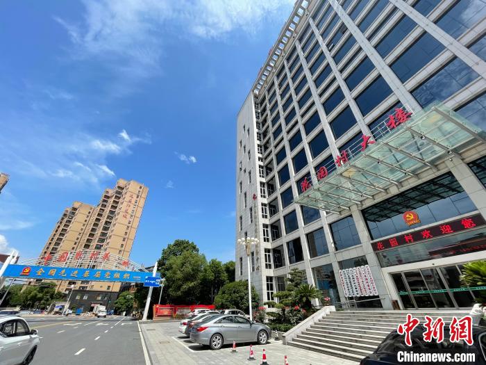 资料图:花园村。张斌 摄 资料图:花园村。张斌 摄