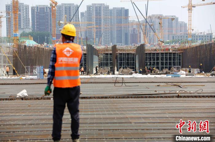 图为,正在建设中的济南新旧动能转换起步区。沙见龙 摄 图为,正在建设中的济南新旧动能转换起步区。沙见龙 摄