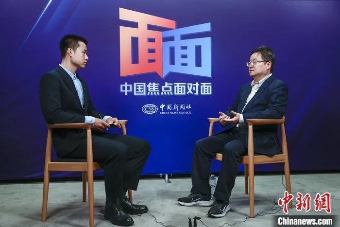 中银证券全球首席经济学家、国家外汇局国际收支司原司长管涛接受a target='_blank' href='http://www.chinanews.com/'中新社/a“中国焦点面对面”专访。a target='_blank' href='http://www.chinanews.com/'中新社/a记者 贾天勇 摄