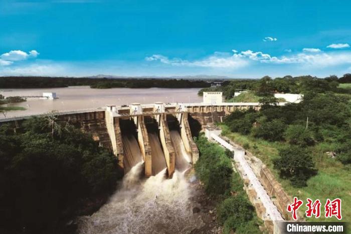 图为安哥拉本戈省玛布巴斯水电站工程 广西商务厅供图 图为安哥拉本戈省玛布巴斯水电站工程 广西商务厅供图