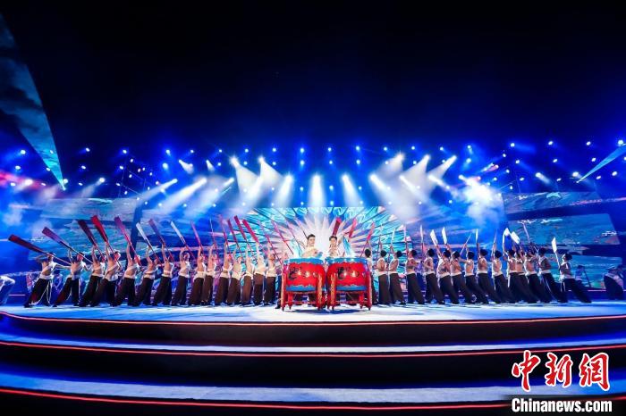 图为开幕式现场。主办方供图 图为开幕式现场。主办方供图