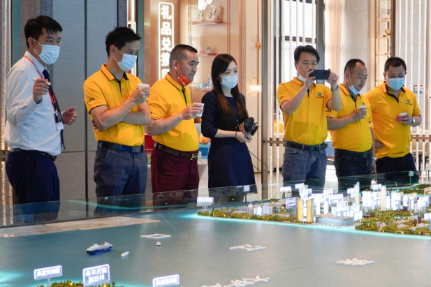 图片2.jpg 图片2.jpg