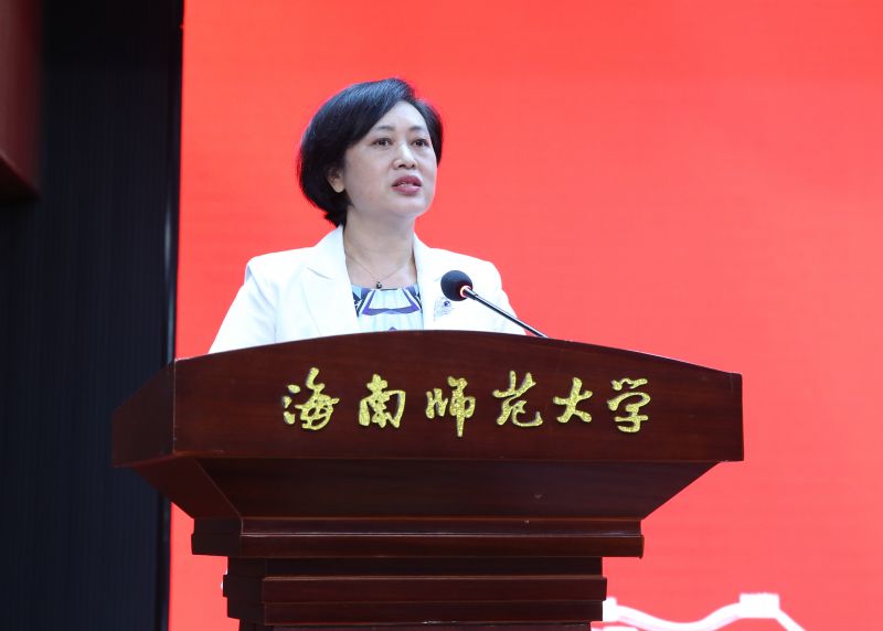 海南师范大学校长过建春讲话.jpg