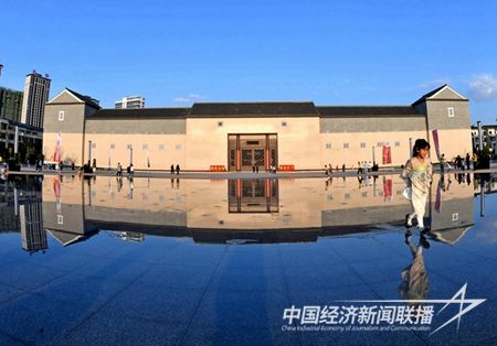 00300416042_7750046c.jpg?v=1699341802