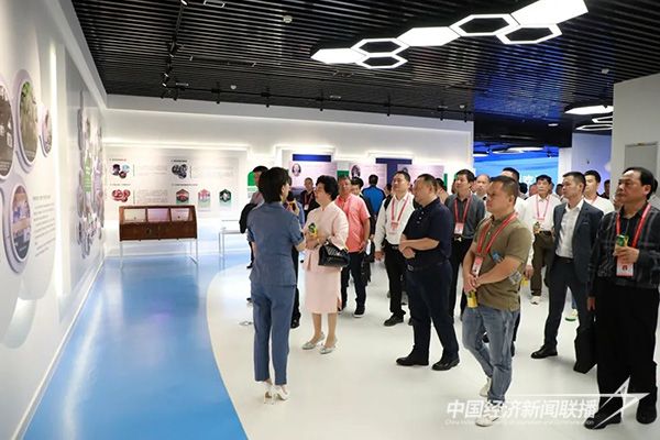 20231108 闽侨精英八闽行2.jpg?v=1699439762