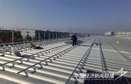 江苏通湖物流园屋顶分布式光伏发电项目施工安全有序1.png