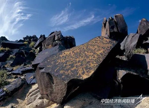 曼德拉山岩画.jpg?v=1703084860