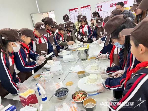 20231225 龙海积极开展食品安全宣传月4 .jpg?v=1703481737