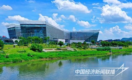 f4c9c0473c884c4b94bd5ba8791fc53a.jpg?v=1704542480