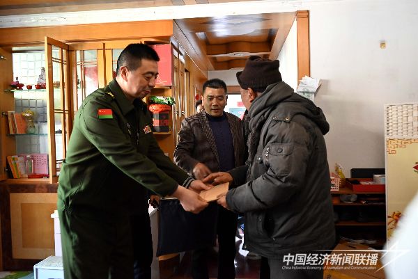 20240111  宁德时代慰问部分困难残疾（重病）退役军人及部分困难“三属”2.jpeg