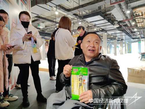 4e9f5f5f6bb3bea49cb849343b02405.jpg?v=1705284424