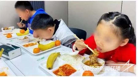 陪伴小屋7).jpg?v=1706701798