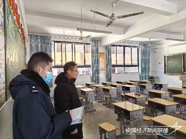 20240205 犀溪派出所全力筑牢假前校园安全堡垒4.jpg?v=1707106727