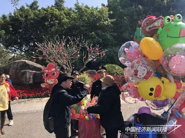 20240219  “三心”服务——厦门城管人的新春假期5.jpg?v=1708313609