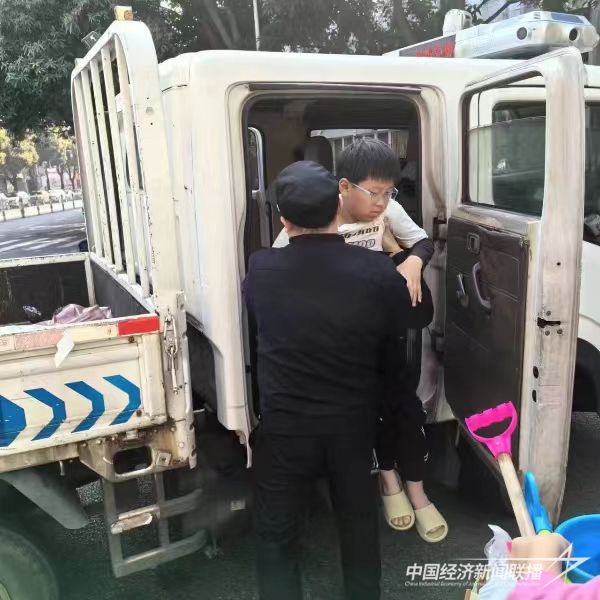 20240219 “三心”服务——厦门城管人的新春假期8.jpg?v=1708313609