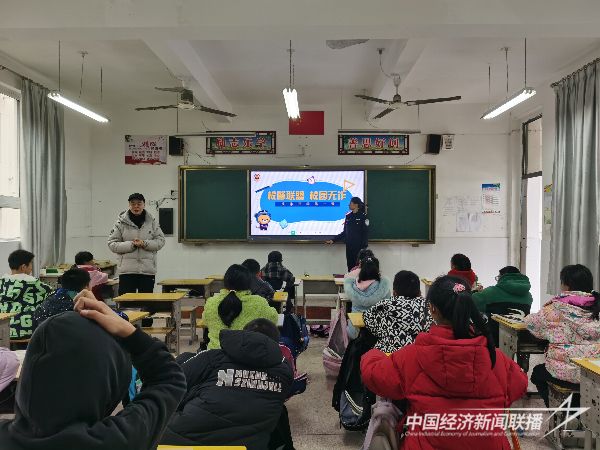 20240227  犀溪派出所民反诈宣传进校园1.jpeg