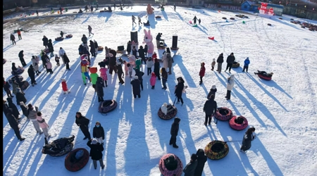 戏冰雪泡温泉3.jpg?x-oss-process=style/water